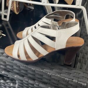 Soulier à talon jess up